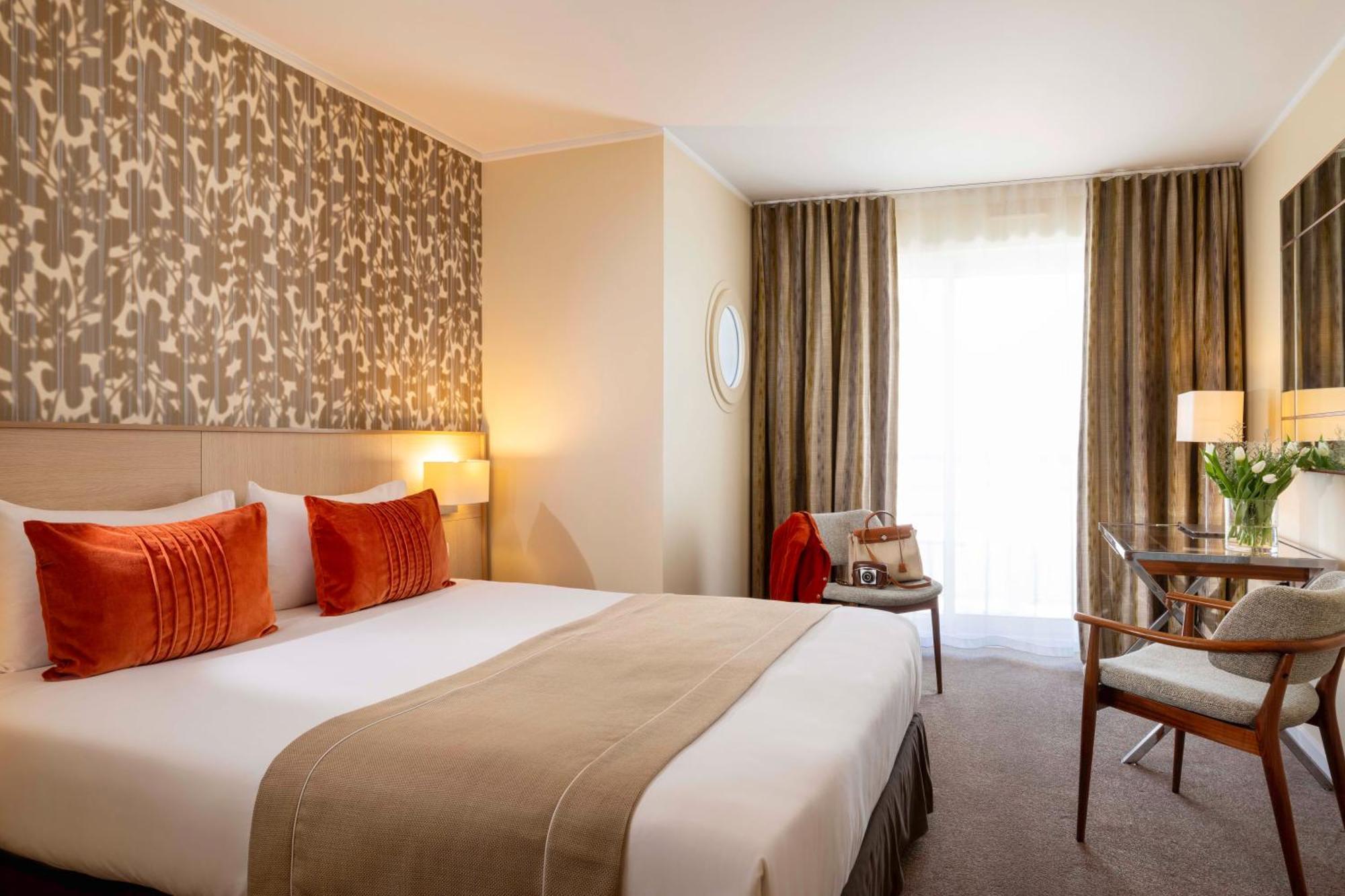 Premium Double Room,1679562408:JPEG